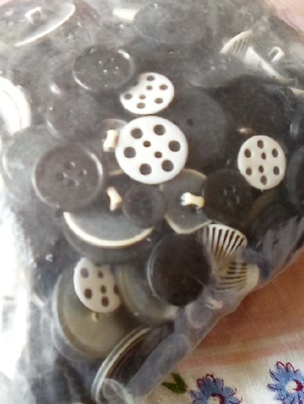 Mixed Buttons 5 Lb Black White Gray